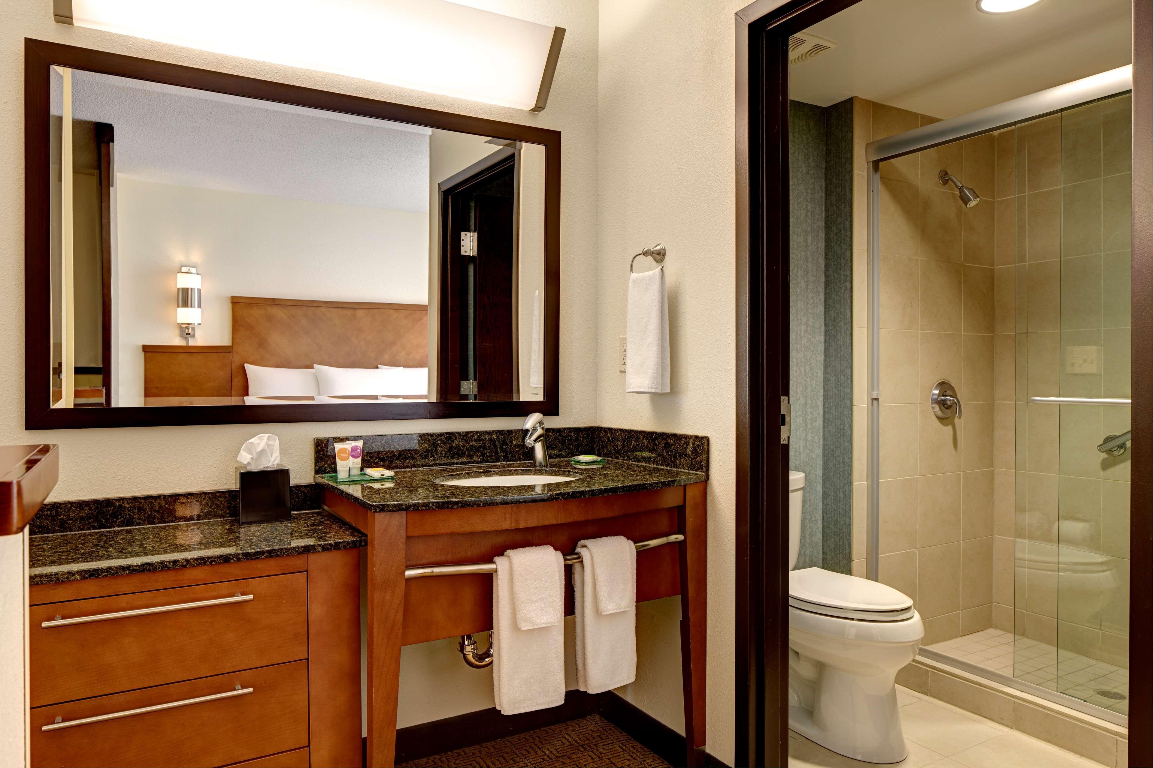 Hyatt Place Boston/medford 3*